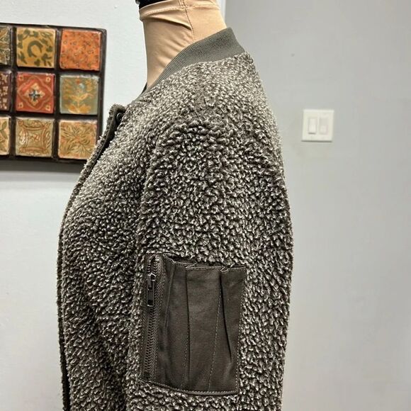 Teddy Bomber Jacket - Picture 5 of 10